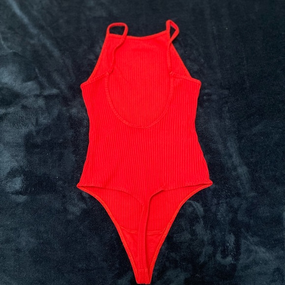 Backless Wilfred red top - Picture 2 of 3